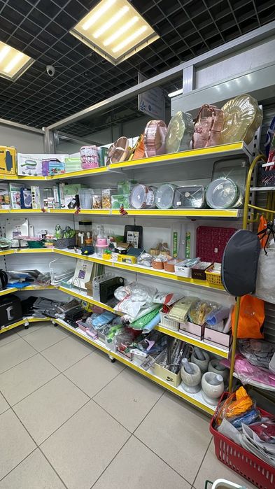 Продается торговые стеллажи полки