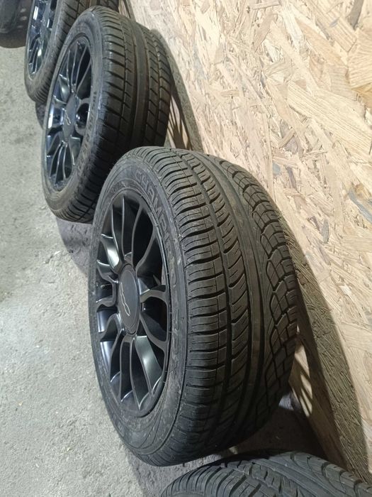 Джанти с гуми за Фиат 500