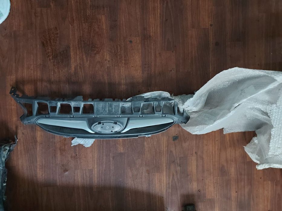 Бампер, туманки, решётка радиатора на Хюндай