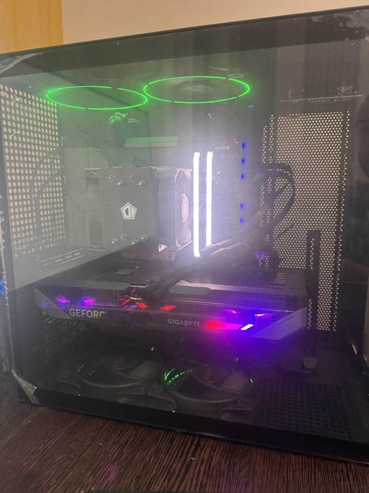 PC Gaming + Monitor 2k 180Hz +Periferice.