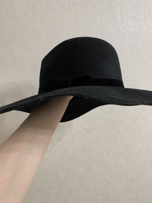 Черная шляпа