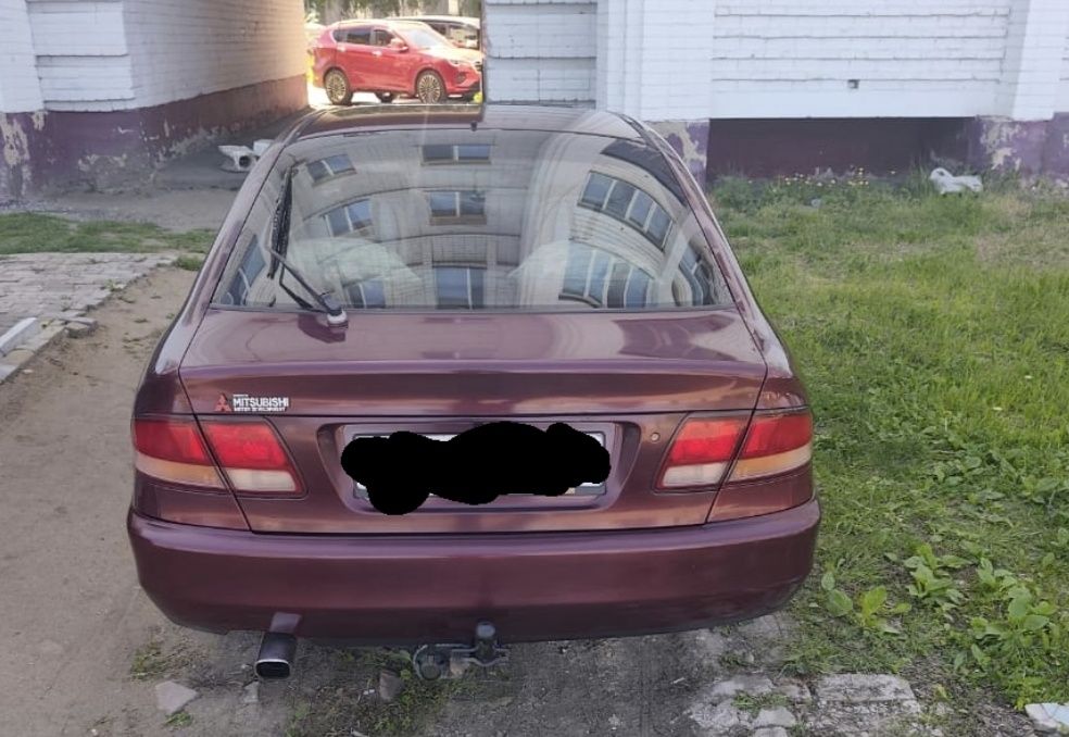 Mitsubishi galant
