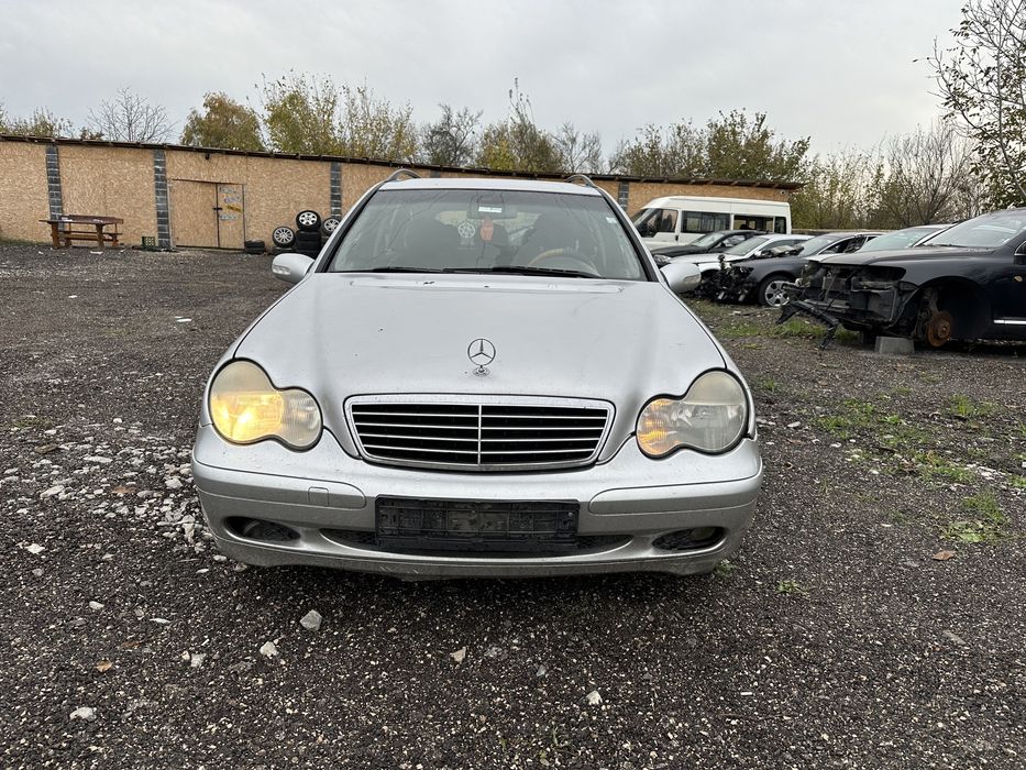 Мерцедес W203 2.2 дизел 2004 Г 116 кс ръчка 6 ск само на части
