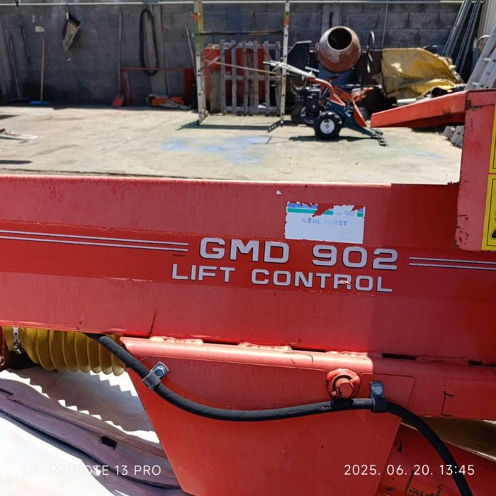 Kuhn GMD 902 coasa lift control