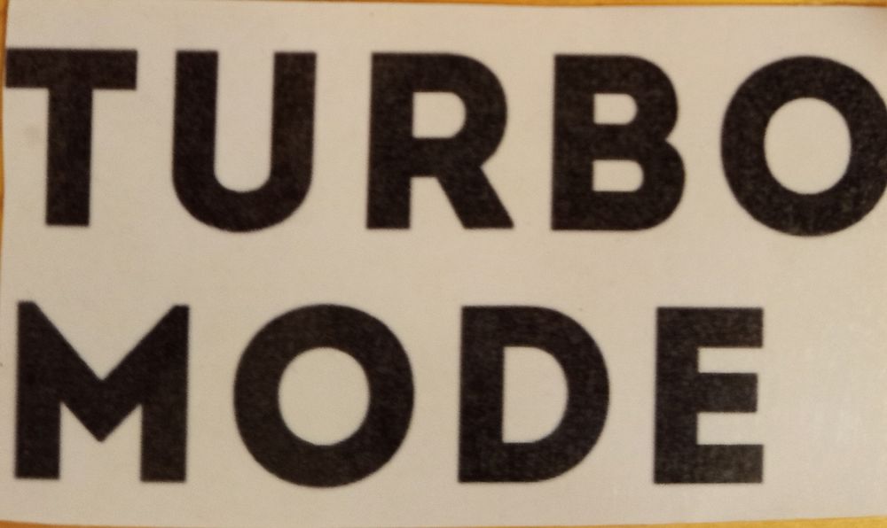 „Стикери за кола / мотор – ламинирани, водоустойчиви“