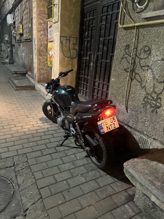 Vand/schimb cu masina ,Kawasaki er5 limitat a2