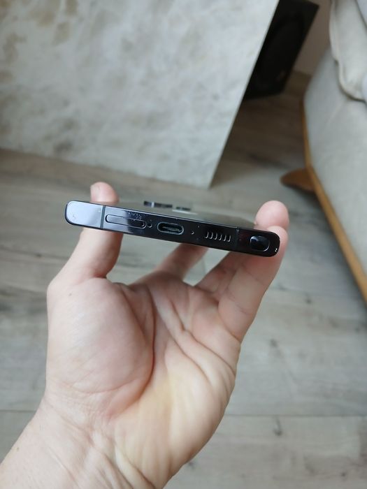 Като нов!Samsung S23 Ultra в гаранция-27г.