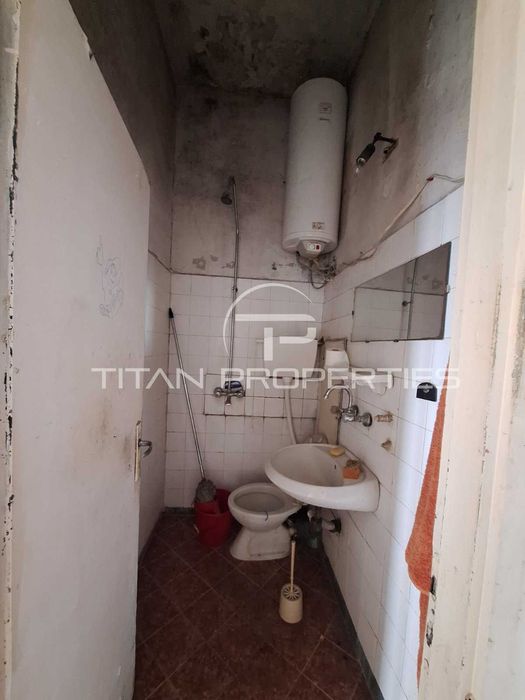 Продава се Двустаен апартамент в Пловдив, Кършияка - 64 кв.м за 757 €/кв.м - Снимка #7