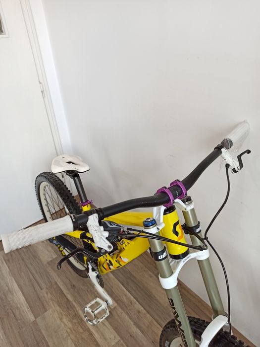 26" Downhill/Freeride SCOTT Voltage FR10, Мекица