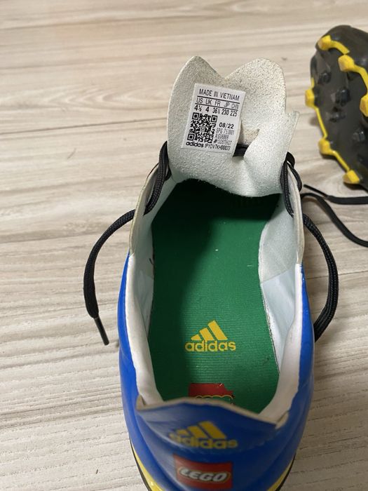 Бутонки Adidas-lego