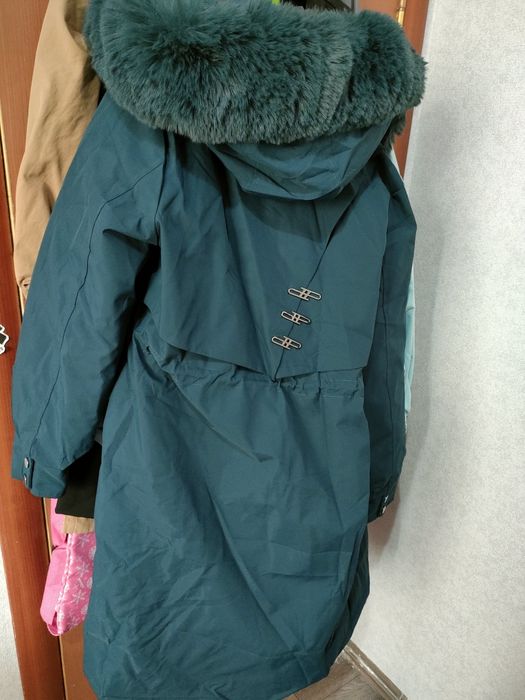 Продам куртки, зимние новые