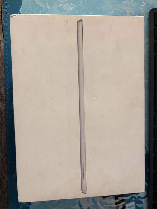 Продам iPad 6th Generation 128 GB