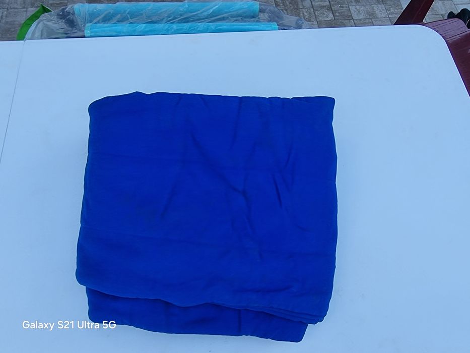 Pantaloni de salopeta foarte grosi