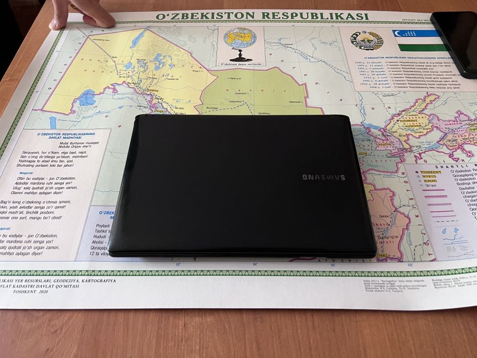 Netbuk sotiladi Samsung