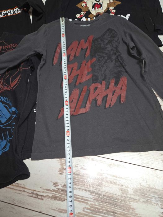 Лот от четири тениски / блузи