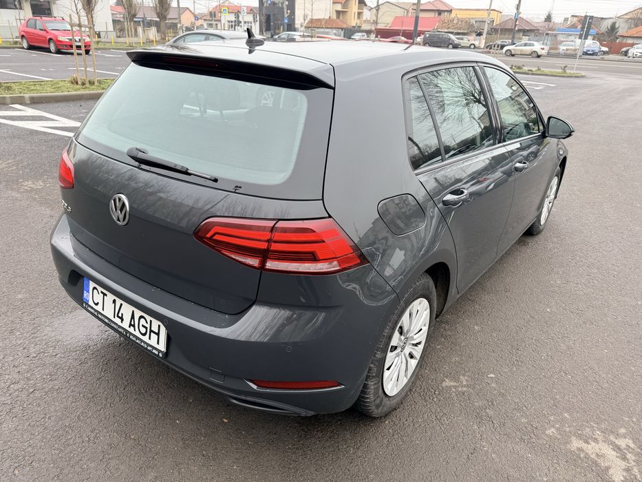 VOLKSWAGEN Golf 2021 — imagine 33