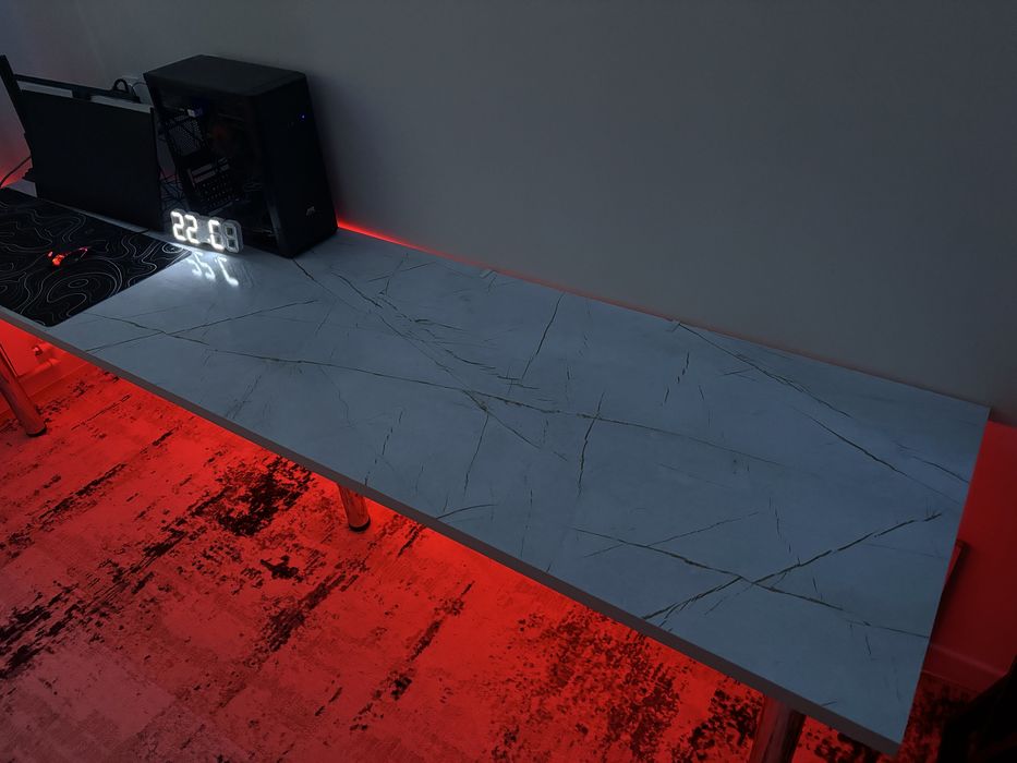 Компьютерный стол 2.70метр