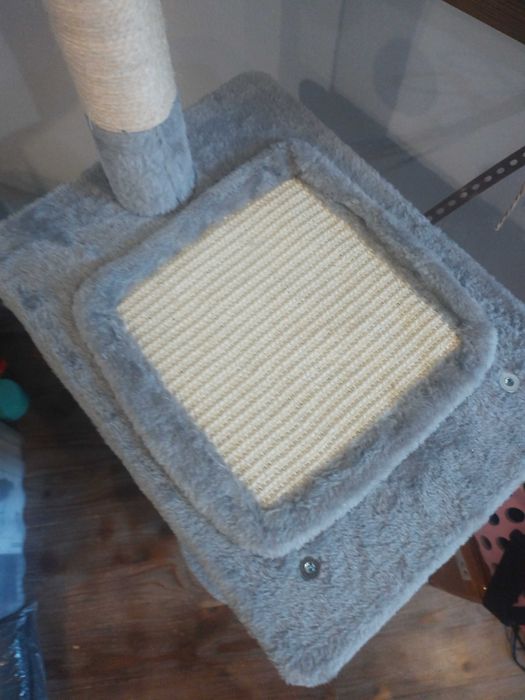 Нова котешка катерушка/дърво!