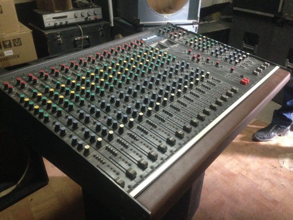 Микшерский пульт Электроника- 03