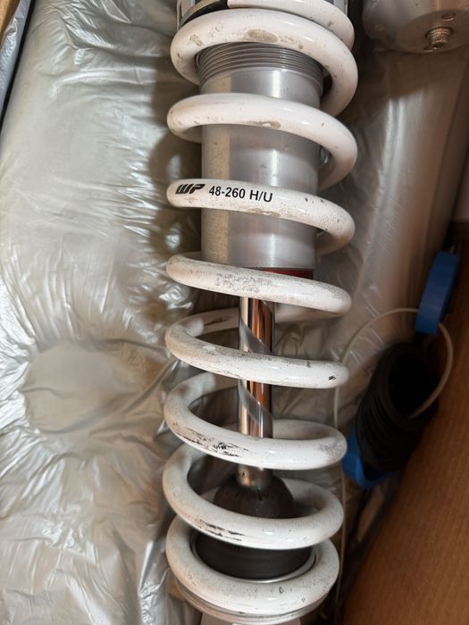 WP задeн амортисьор