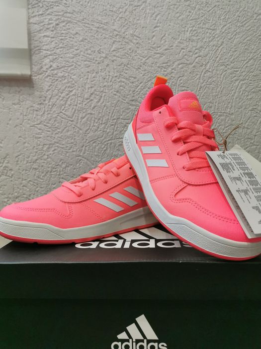 Adidas-Чисто нови!