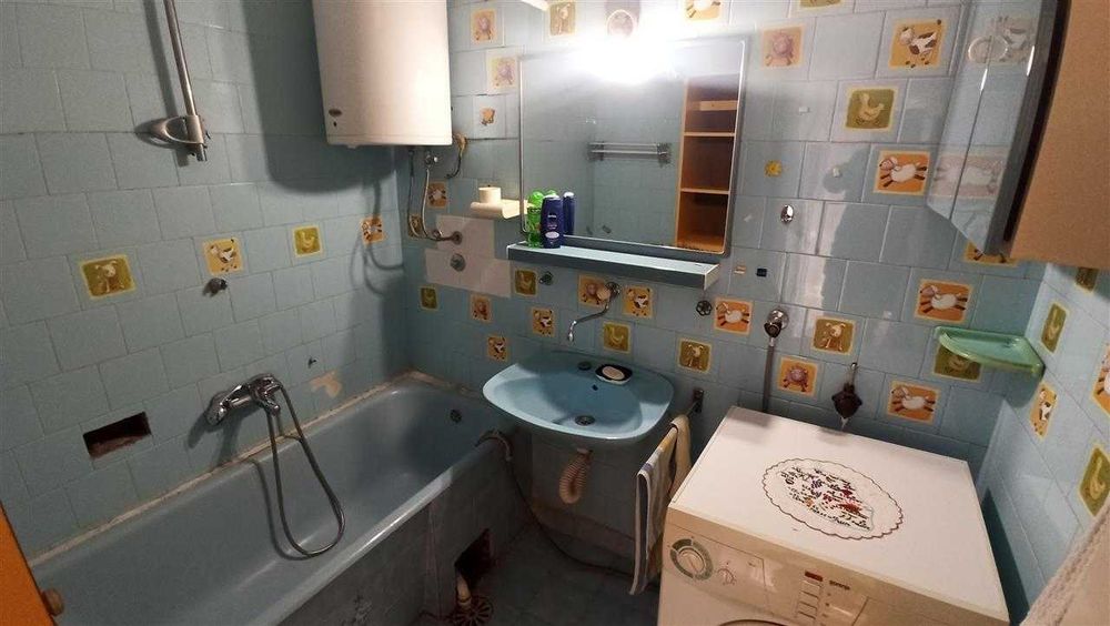 Дава се под наем Тристаен апартамент в Пловдив, Изгрев - 89 кв.м за 300.9 € - Снимка #7