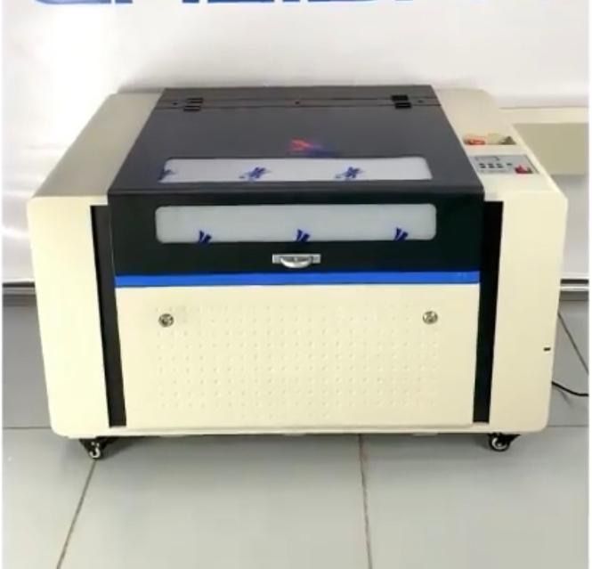 Лазерный станок ЧПУ