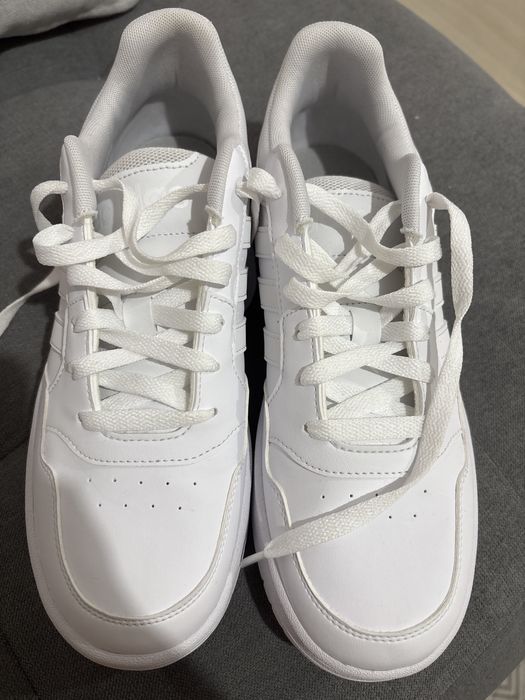 маротонки adidas чисто новвв