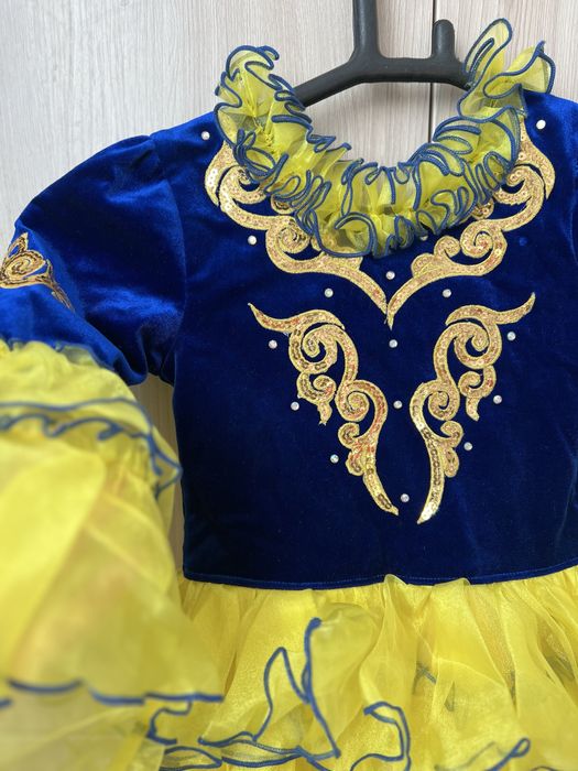 Национальный платье