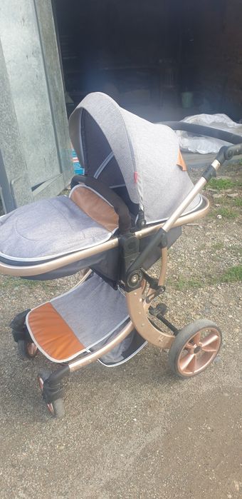 Продам детскую коляску