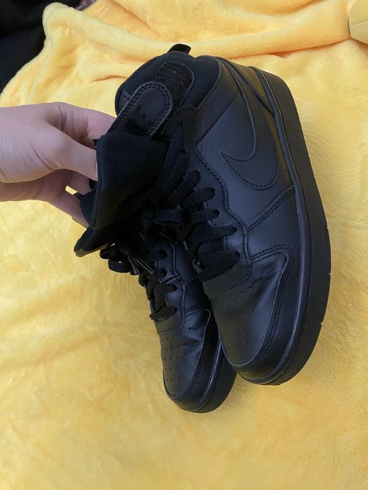 adidasi nike negrii