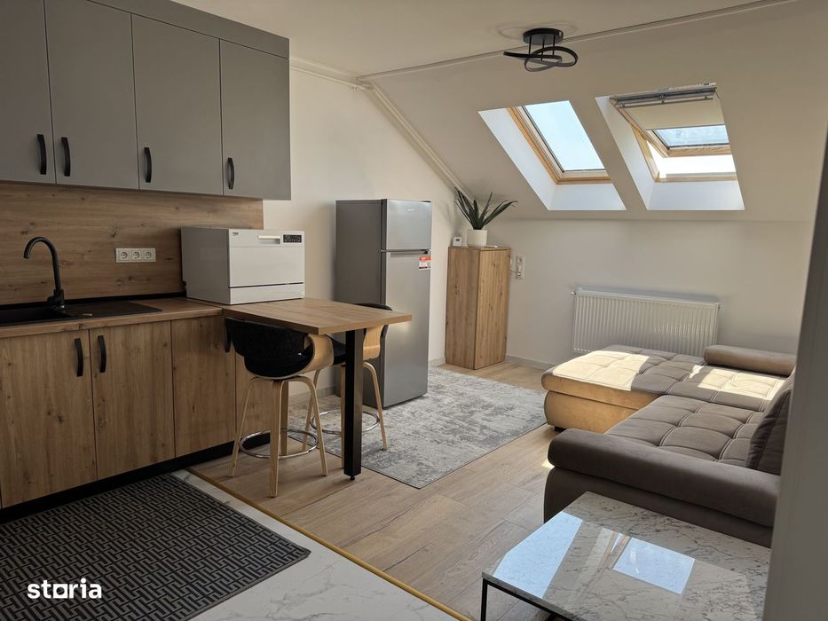 Inchiriez apartament nou, parcare inclusa