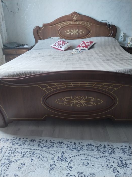 Спальный гарнитур