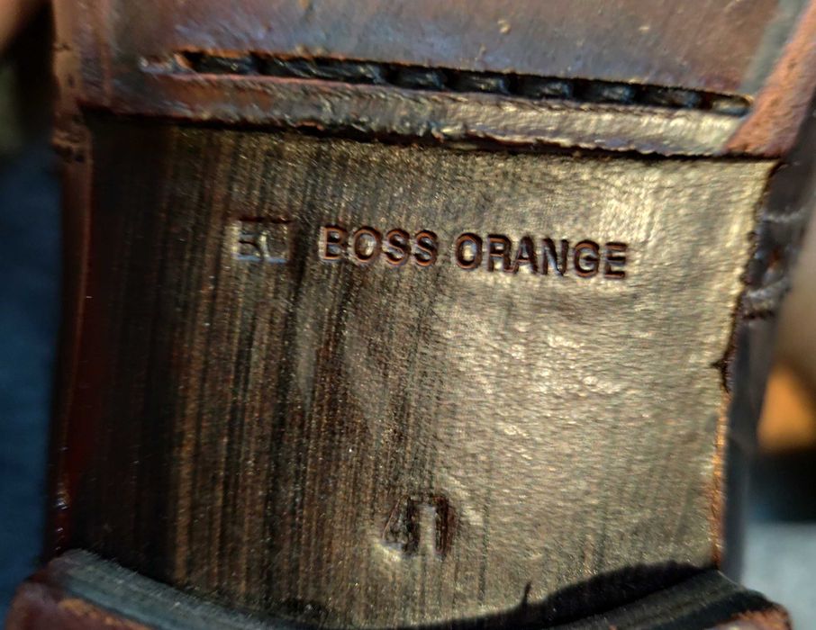 Pantofi derby de lux 41 Hugo Boss lucrati manual piele naturala moale