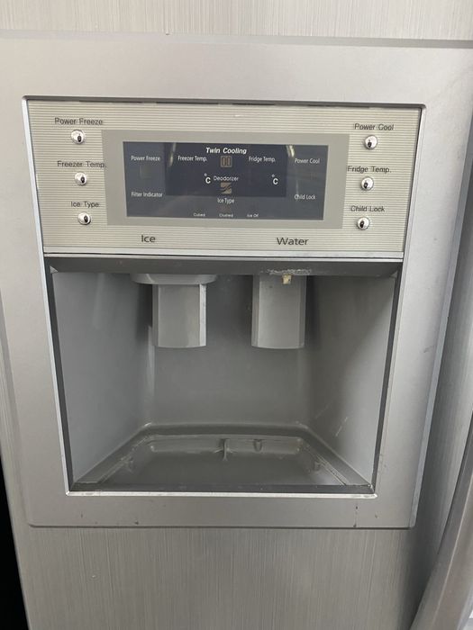 Хладилник Side-by-side Samsung RS21DASM 532 l