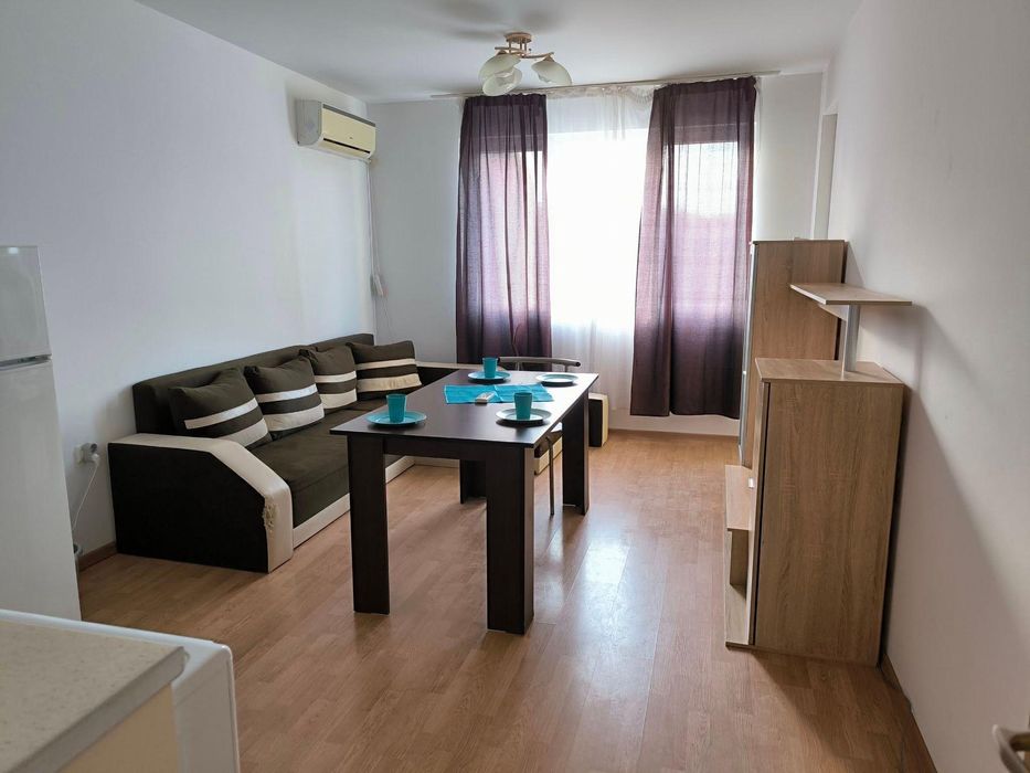 Дава се под наем Двустаен апартамент в Варна, Левски - 58 кв.м за 434 € - Снимка #2