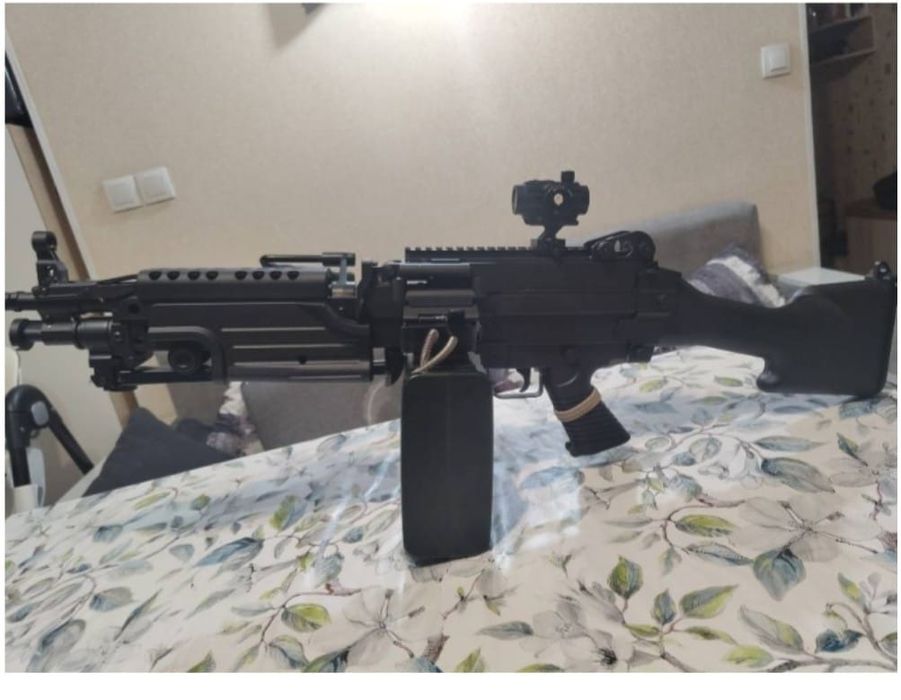 Пулемет m249,орбиз ган