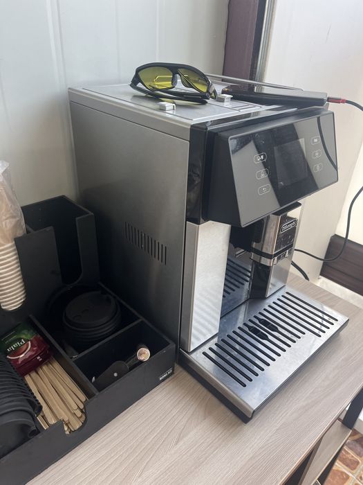 Кофемашина Delonghi