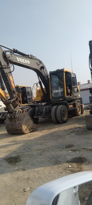 Volvo 145. Yili 2010 xolati ideal. Matachas 27 000 halol