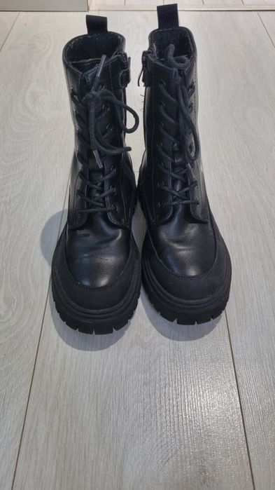 Детские осенние ботинки