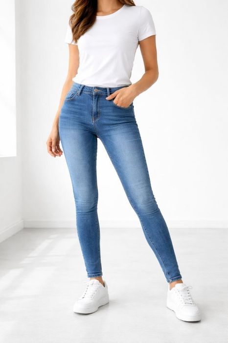 Blugi dama diferite modele