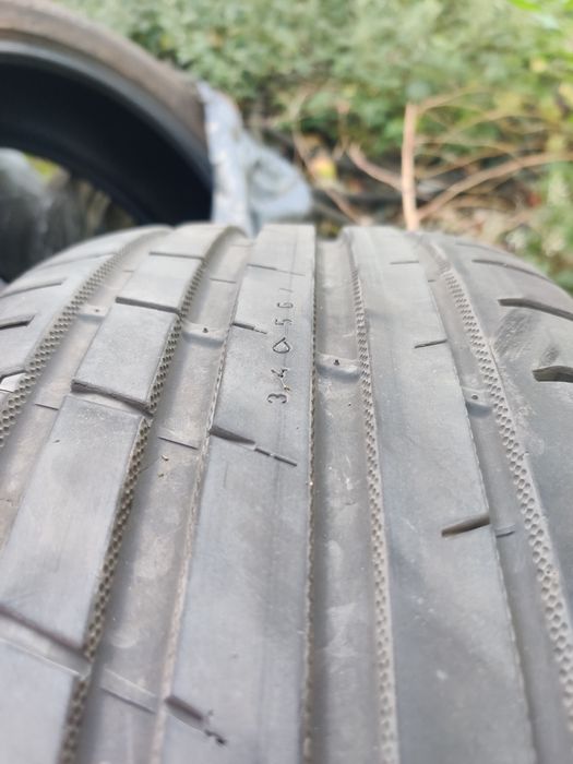 Nokian Vara PowerProof 225 55 ZR17 101Y