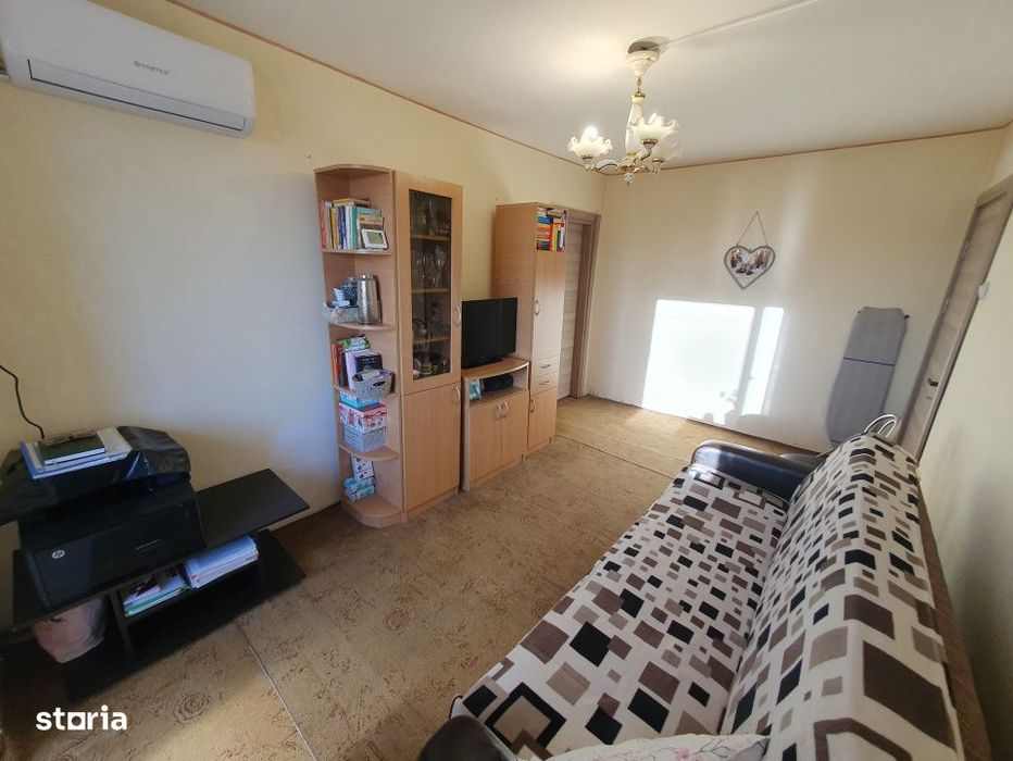 Apartament 2 camere, etaj 2, centrala proprie - Zona Steaua
