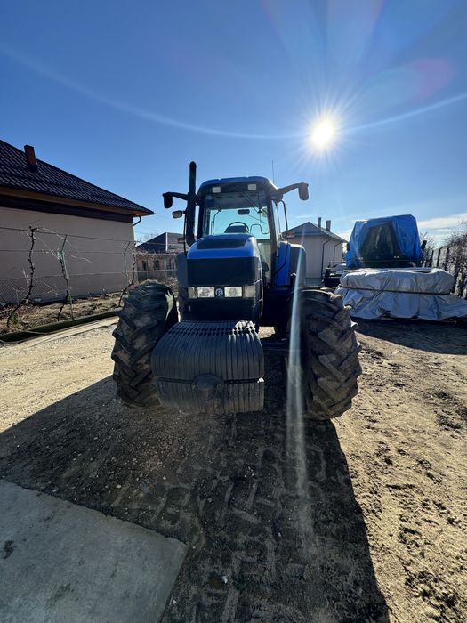 New Holland TM 190