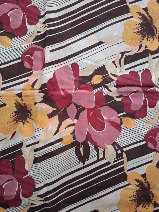 Отрез натуральной ткани крепдешин