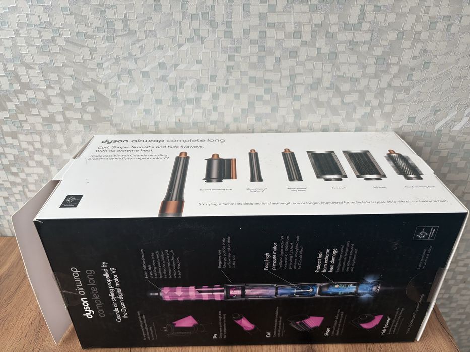 Продам Dyson Airwrap HS05 — полный комплект