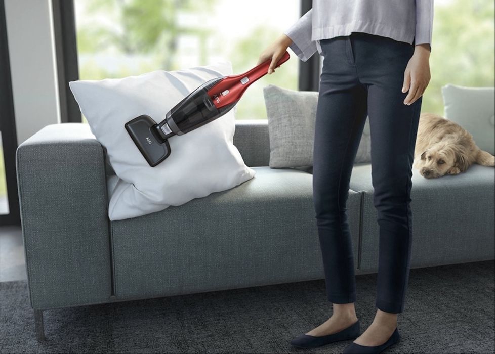 Безкабелна прахосмукачка AEG  CX7