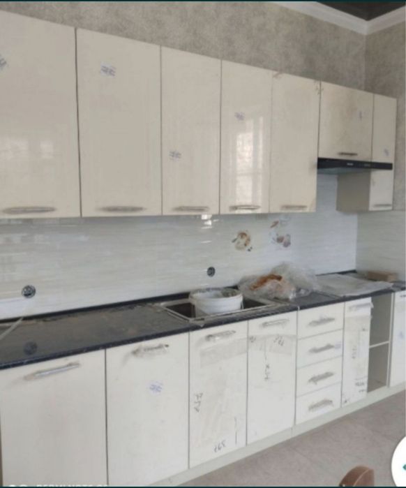 Кухонные гарнитуры