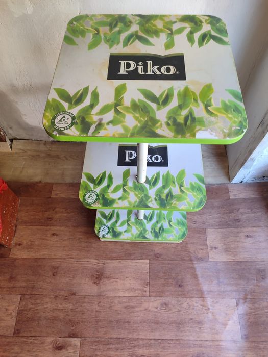 Полка-витрина Piko