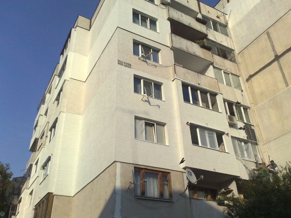 Алпинисти за топлоизолация. Топлоизолация алпинисти, скеле, автовишка